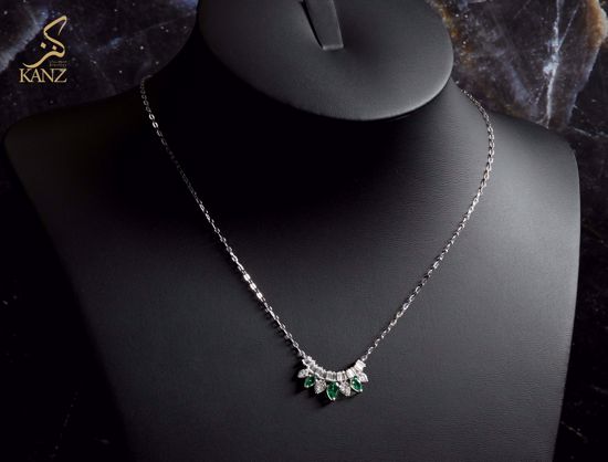 Picture of عقد ذهب ابيض