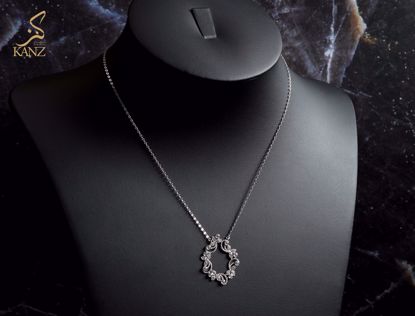 صورة عقد ذهب ابيض