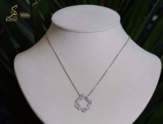 صورة عقد ذهب ابيض